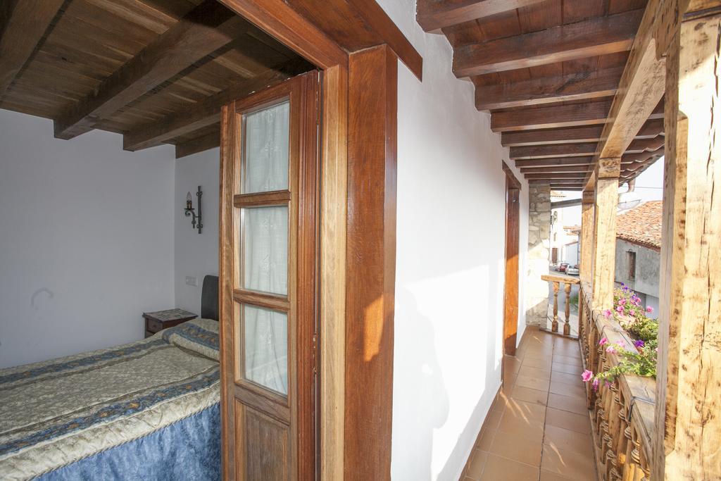 El Cabanon De Pimiango Guest House Rom bilde