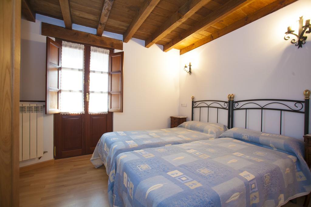 El Cabanon De Pimiango Guest House Rom bilde
