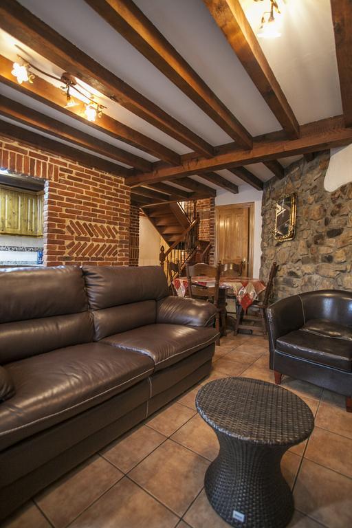 El Cabanon De Pimiango Guest House Rom bilde