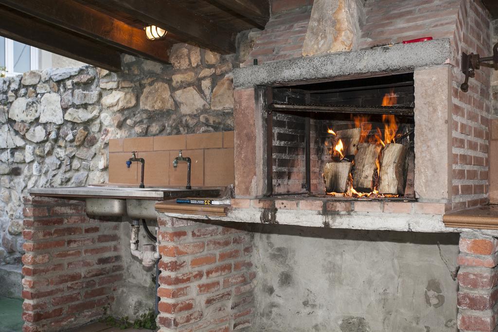 El Cabanon De Pimiango Guest House Eksteriør bilde