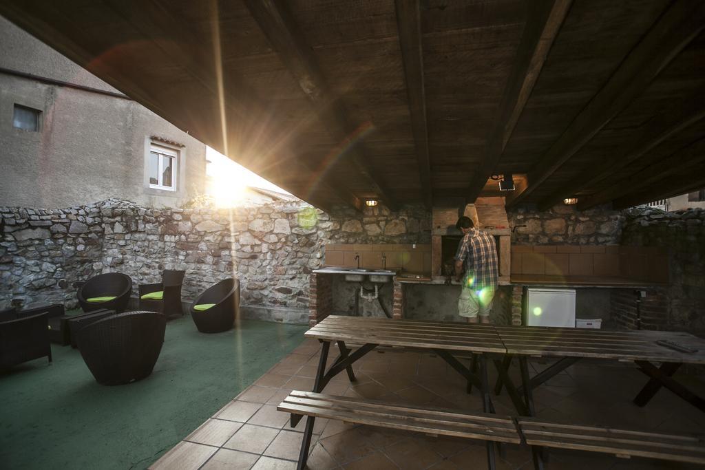 El Cabanon De Pimiango Guest House Rom bilde