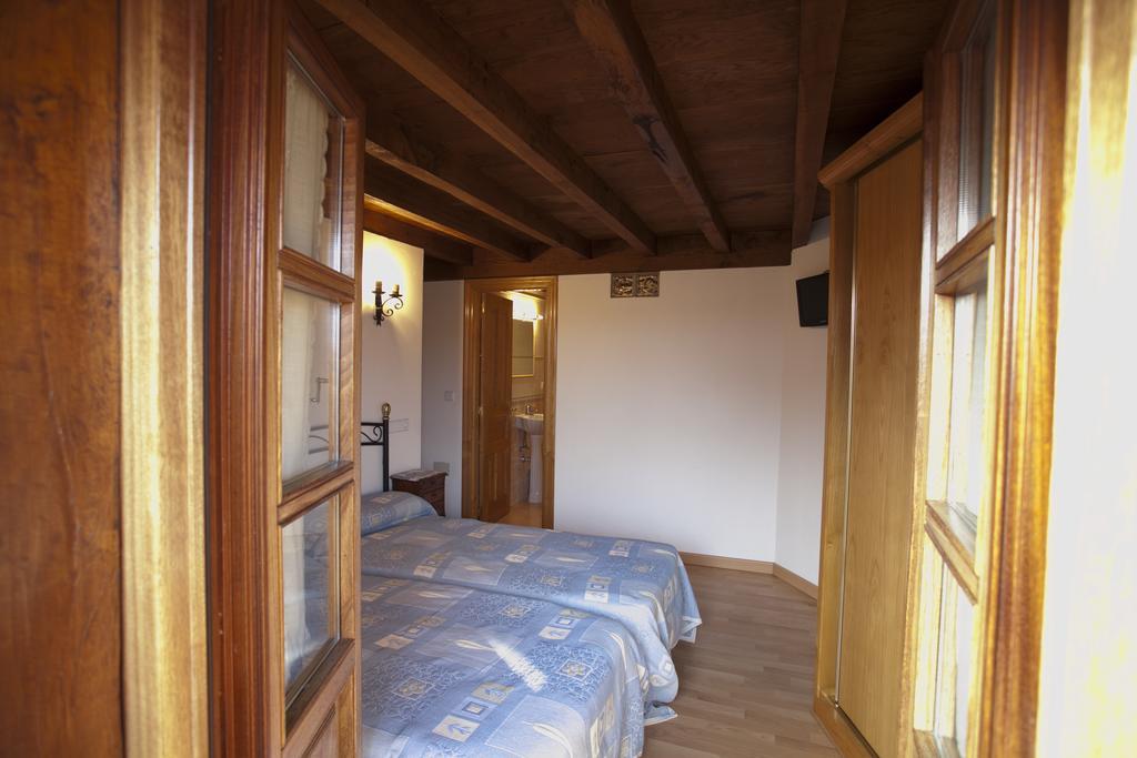 El Cabanon De Pimiango Guest House Rom bilde